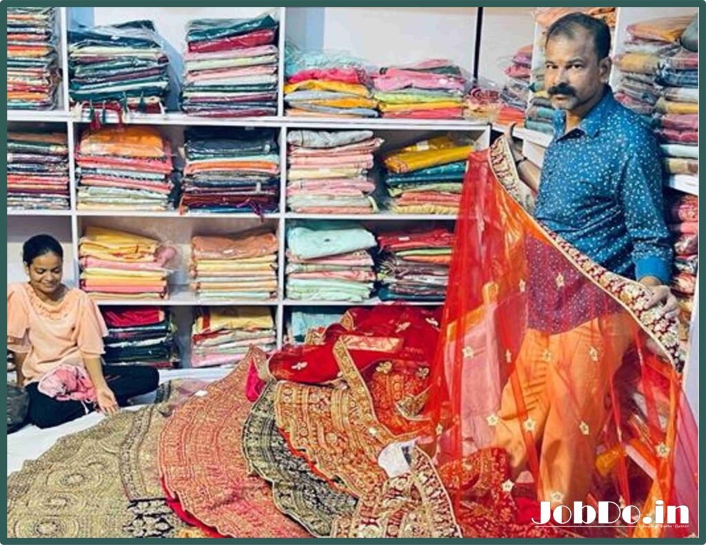 Salesman Wanted for Saree Showroom Jobdo `3